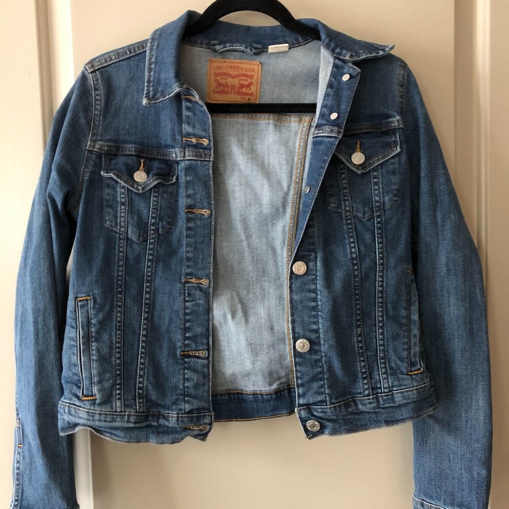 Fitted Levi's Denim Jacket